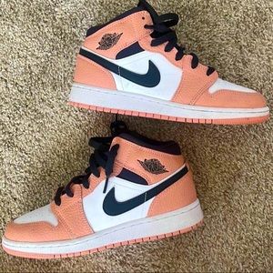 Jordan 1s Pink Quartz